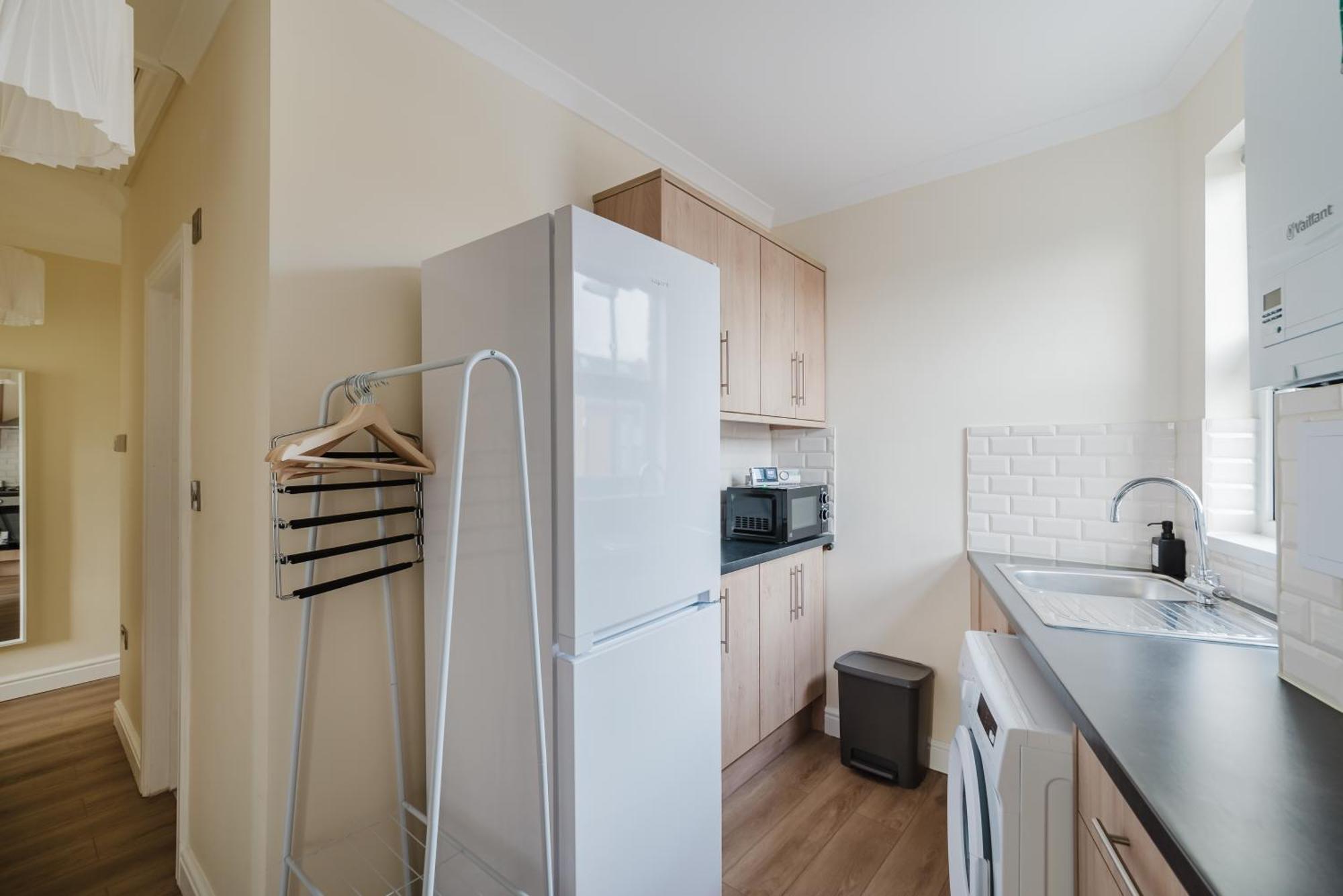 Modern Cosy Corner Flat 3 Bed And Loft Sleep 7 People Apartment London Exterior photo